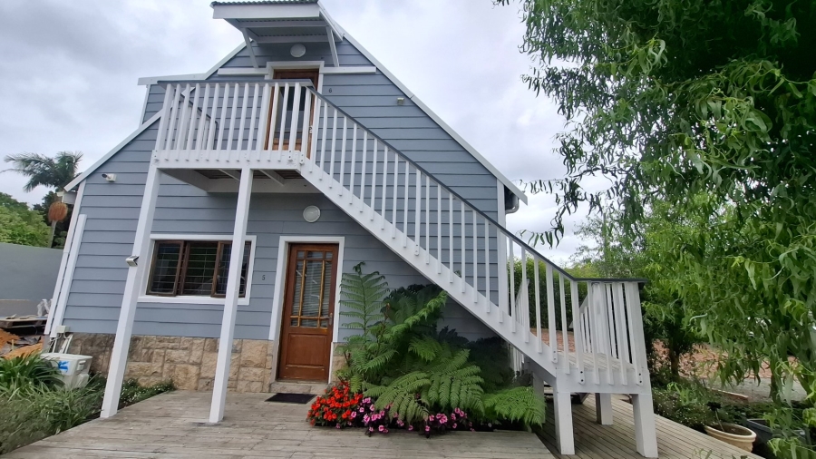 5 Bedroom Property for Sale in Blanco Western Cape